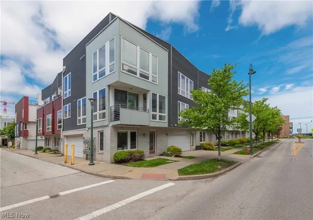 Homes for sale in Cleveland, OH | 1266 W 73rd St, Cleveland, OH 44102 | MLS# 5208222