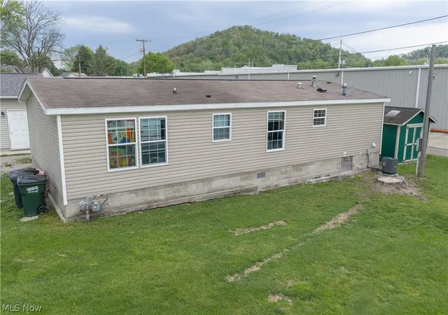Homes for sale in New Philadelphia, OH | 2195 James St Se, New Philadelphia, OH 44663 | MLS# 5208576