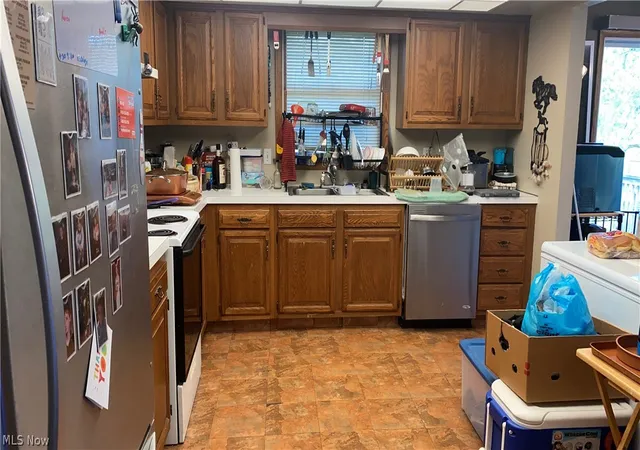 2nd image of 1326 Barclay Messerly Rd, Leavittsburg, OH 44430 | MLS# 5208596