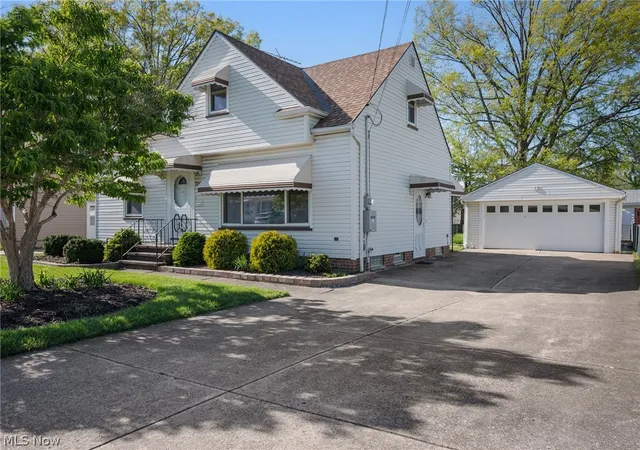 Photo 1 of Sale Pending at 30401 Harrison St, Willowick, OH 44095 | MLS# 5208512 | Listing updated on 2026-08-01