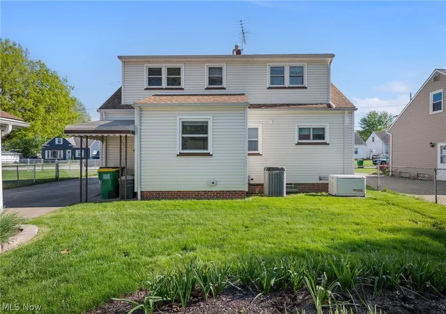 Photo 2 of Sale Pending at 30401 Harrison St, Willowick, OH 44095 | MLS# 5208512 | Listing updated on 2026-08-01