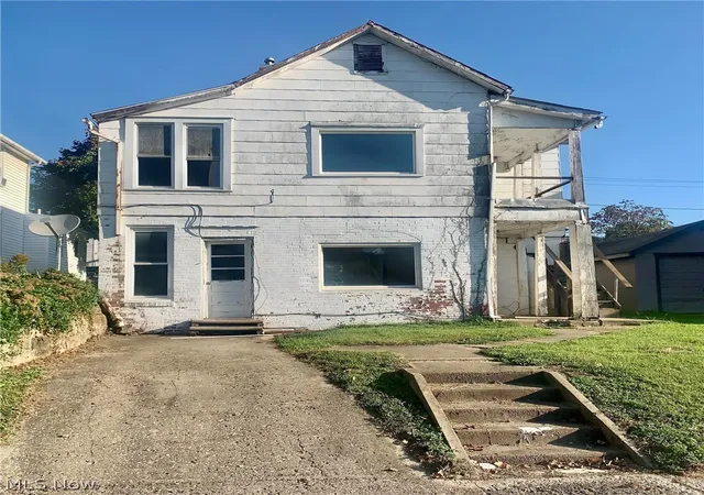 Homes for sale in Crooksville, OH | 256 Burley St, Crooksville, OH 43731 | MLS# 5208614