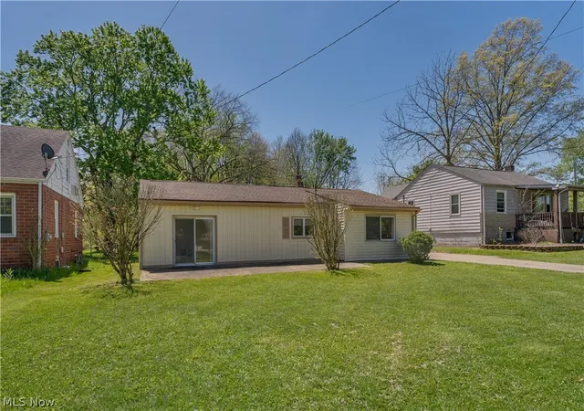 2nd image of 4365 Burkey Rd, Youngstown, OH 44515 | MLS# 5206359