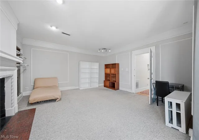 Listing Photo 4 - Condo for sale in building located at 11430 Cedar Gln Pkwy, Cleveland, OH 44106 - Unit #B5
