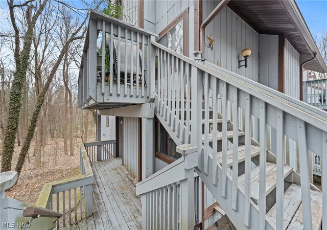 Homes for sale in Cuyahoga Falls, OH | 515 Meredith Ln #2A, Cuyahoga Falls, OH 44223 | MLS# 5190835