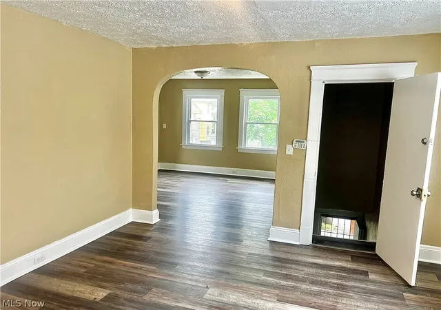 Homes for sale in Cleveland, OH | 10908 Tacoma Ave, Cleveland, OH 44108 | MLS# 5208720