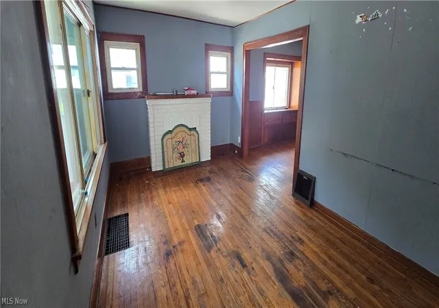 Photo 3 of Single family home for sale at 647 Columbia Ave, Akron, OH 44310 | MLS# 5208615 | Listing updated on 2026-08-02