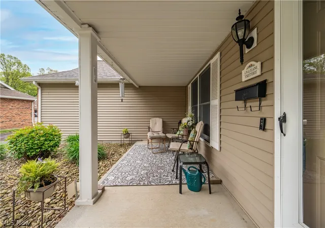 2nd image of 7062 W Blvd, Youngstown, OH 44512