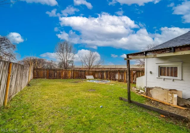 Photo 4 of Single family home for sale at 1607 9th Street SW, Canton, OH 44706 | MLS# 5208105 | Listing updated on 2026-09-30