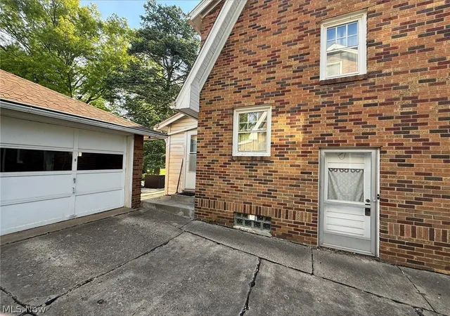 Homes for sale in Wooster, OH | 708 E Bowman St, Wooster, OH 44691 | MLS# 5208770