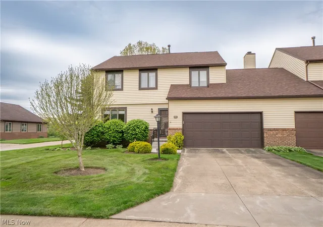 Homes for sale in Kent, OH | 60 Picadilly Ct #7A, Kent, OH 44240 | MLS# 5208739
