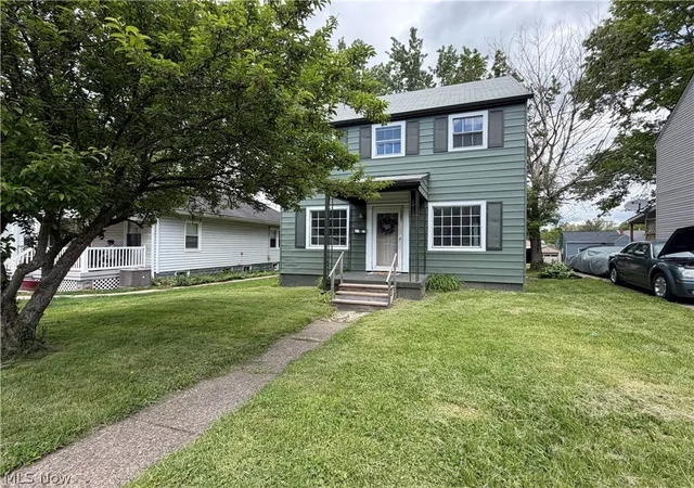 Homes for sale in Zanesville, OH | 457 Taylor St, Zanesville, OH 43701 | MLS# 5208482