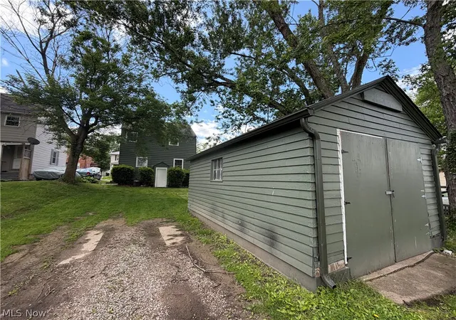 Homes for sale in Zanesville, OH | 457 Taylor St, Zanesville, OH 43701 | MLS# 5208482