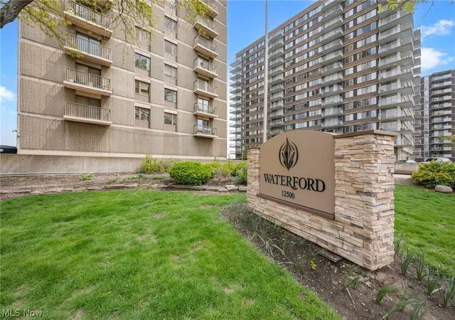 Homes for sale in Lakewood, OH | 12500 Edgewater Dr #402, Lakewood, OH 44107 | MLS# 5208785