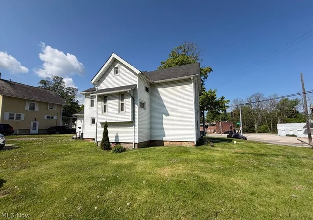 3rd image of 830 Bunker Hill Rd, Ashtabula, OH 44004 | MLS# 5208933