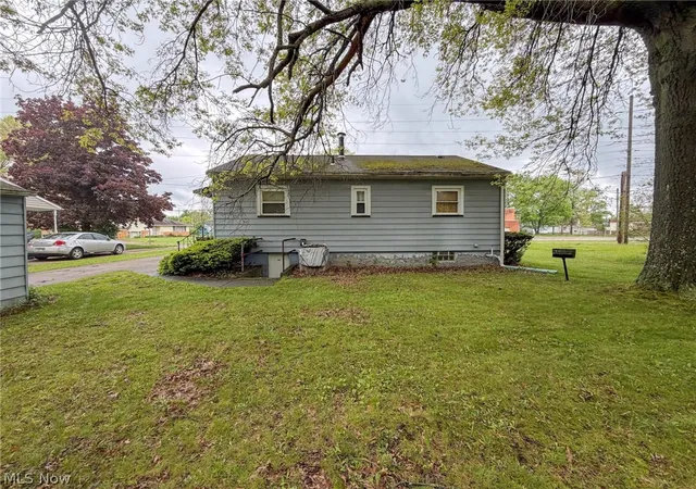 31st image of 572 Comstock St Nw, Warren, OH 44483 | MLS# 5208962