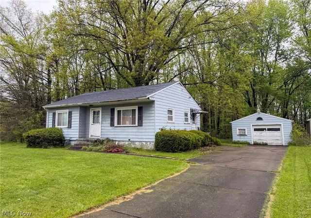 3rd image of 572 Comstock St Nw, Warren, OH 44483 | MLS# 5208962