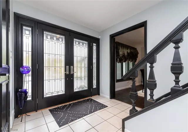 3rd image of 28750 S Woodland Rd, Cleveland, OH 44124 | MLS# 5207650