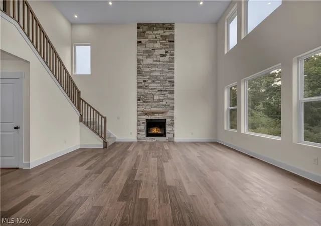 Photo 2 of Single family home for sale at 883 White Willow Ln, Brunswick, OH 44212 | MLS# 5208985 | Listing updated on 2026-08-27