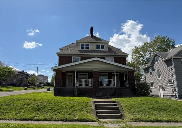 1st image of 160 Hager St, Hubbard, OH 44425 | MLS# 5209060