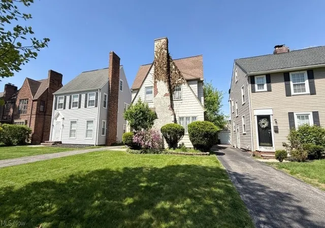 Homes for sale in Shaker Heights, OH | 3574 Daleford Rd, Shaker Heights, OH 44120 | MLS# 5209053