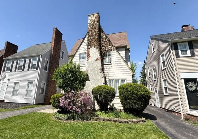 Homes for sale in Shaker Heights, OH | 3574 Daleford Rd, Shaker Heights, OH 44120 | MLS# 5209053