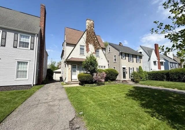 Homes for sale in Shaker Heights, OH | 3574 Daleford Rd, Shaker Heights, OH 44120 | MLS# 5209053
