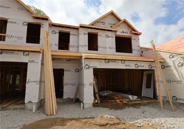 2nd image of 3556 Bushwillow Dr, Green, OH 44685 | MLS# 5209063