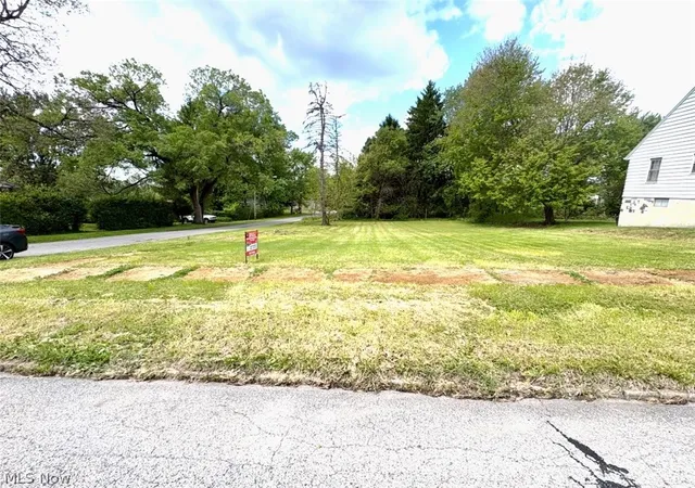 1st image of 386 & 387 Dearborn, Girard, OH 44420 | MLS# 5209088