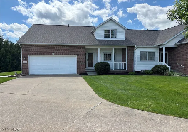 1st image of 1136 Pine Bluff Dr Ne, New Philadelphia, OH 44663 | MLS# 5208989