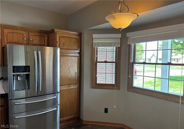 5th image of 1136 Pine Bluff Dr Ne, New Philadelphia, OH 44663 | MLS# 5208989