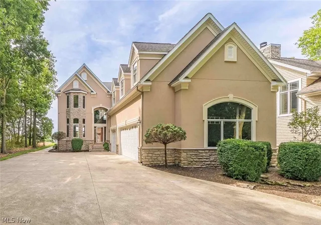 Photo 1 of Single family home for sale at 3706 E Baycliffs Dr, Lakeside Marblehead, OH 43440 | MLS# 5202871 | Listing updated on 2026-08-21
