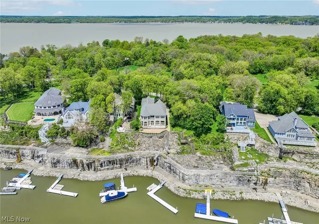 Homes for sale in Lakeside Marblehead, OH | 3706 E Baycliffs Dr, Lakeside Marblehead, OH 43440 | MLS# 5202871
