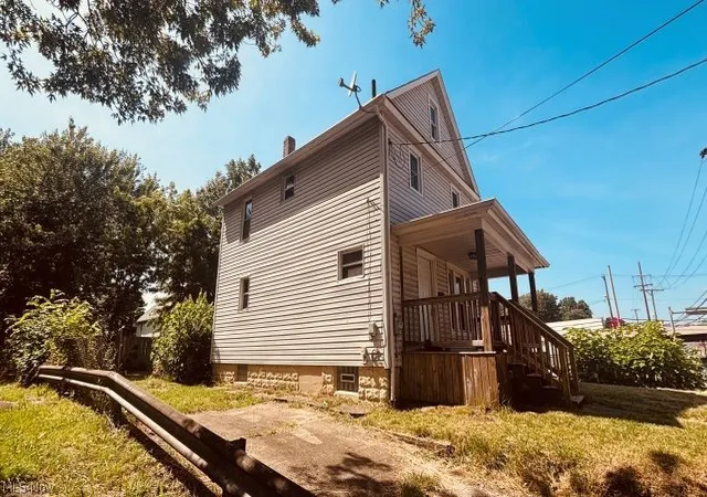 2nd image of 750 Brown St, Akron, OH 44311 | MLS# 5208869