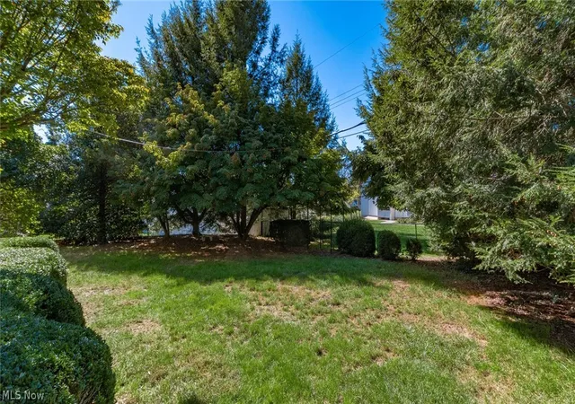 Photo 45 of Sale Pending at 2751 E Ridgewood Cir, Zanesville, OH 43701 | MLS# 5208945 | Listing updated on 2026-08-18