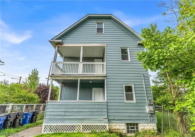 Listing Photo 2 - Condo for sale in building located at 6415 Gertrude Ave, Cleveland, OH 44105 - Unit #