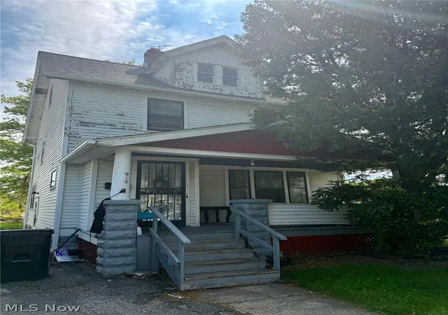 Homes for sale in Cleveland, OH | 919 E 139th St, Cleveland, OH 44110 | MLS# 5208966