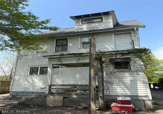 Homes for sale in Cleveland, OH | 919 E 139Th St, Cleveland, OH 44110 | MLS# 5208966