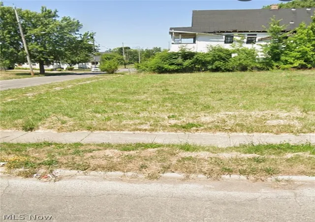 2nd image of 797 E 125th St, Cleveland, OH 44108 | MLS# 5209258