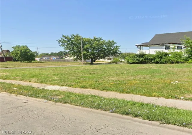 4th image of 797 E 125Th St, Cleveland, OH 44108 | MLS# 5209258