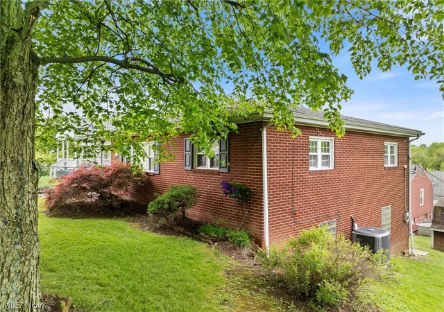 Photo 3 of Sale Pending at 104 Paul Ave, Weirton, WV 26062 | MLS# 5209131 | Listing updated on 2026-09-01