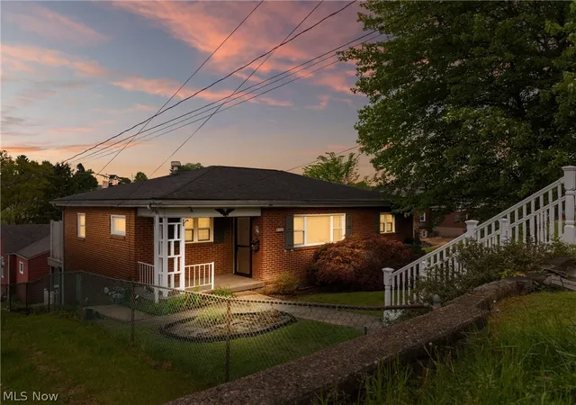 Homes for sale in Weirton, WV | 104 Paul Ave, Weirton, WV 26062 | MLS# 5209131