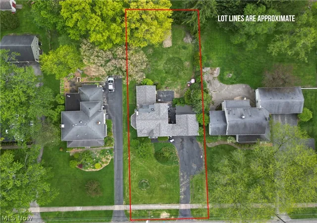 Photo 3 of Single family home for sale at 7121 N Lima Rd, Youngstown, OH 44514 | MLS# 5205369 | Listing updated on 2026-07-23