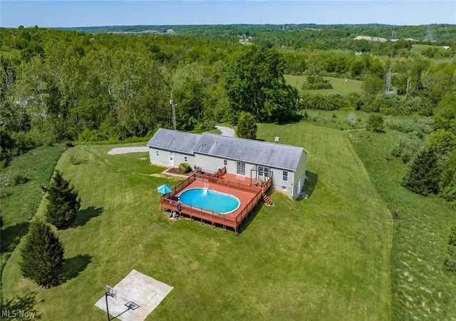 Homes for sale in Zanesville, OH | 4780 Huggins Rd, Zanesville, OH 43701 | MLS# 5209211