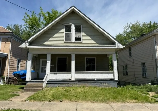 Photo 1 of Sale Pending at 1111 Hillary Sq, Steubenville, OH 43952 | MLS# 5209285 | Listing updated on 2026-08-04