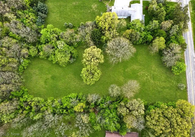 3rd image of 1123 N Hametown Rd, Akron, OH 44333 | MLS# 5209375
