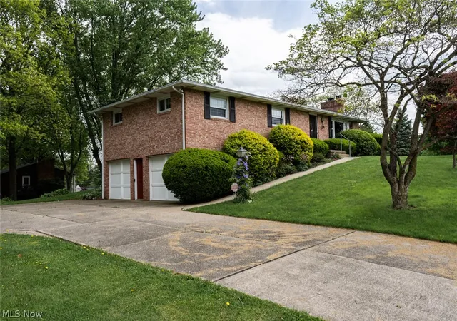 Homes for sale in Canton, OH | 325 Faircrest St Sw, Canton, OH 44706 | MLS# 5207007