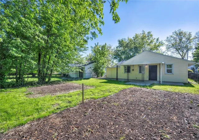Homes for sale in Cleveland, OH | 1074 E 168th St, Cleveland, OH 44110 | MLS# 5209278