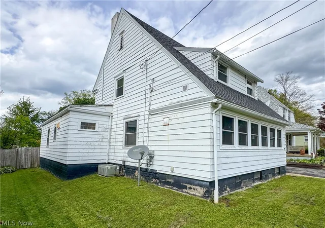 Homes for sale in Salem, OH | 552 E 8Th St, Salem, OH 44460 | MLS# 5209274