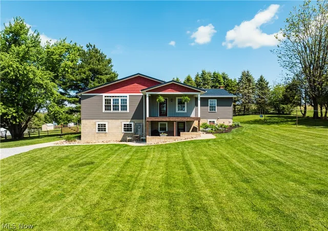 Homes for sale in Holmesville, OH | 8059 Township Road 562, Holmesville, OH 44633 | MLS# 5209481